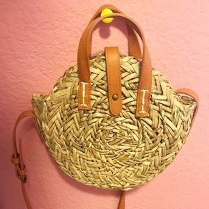 Universal Threads Small round Straw cross body
